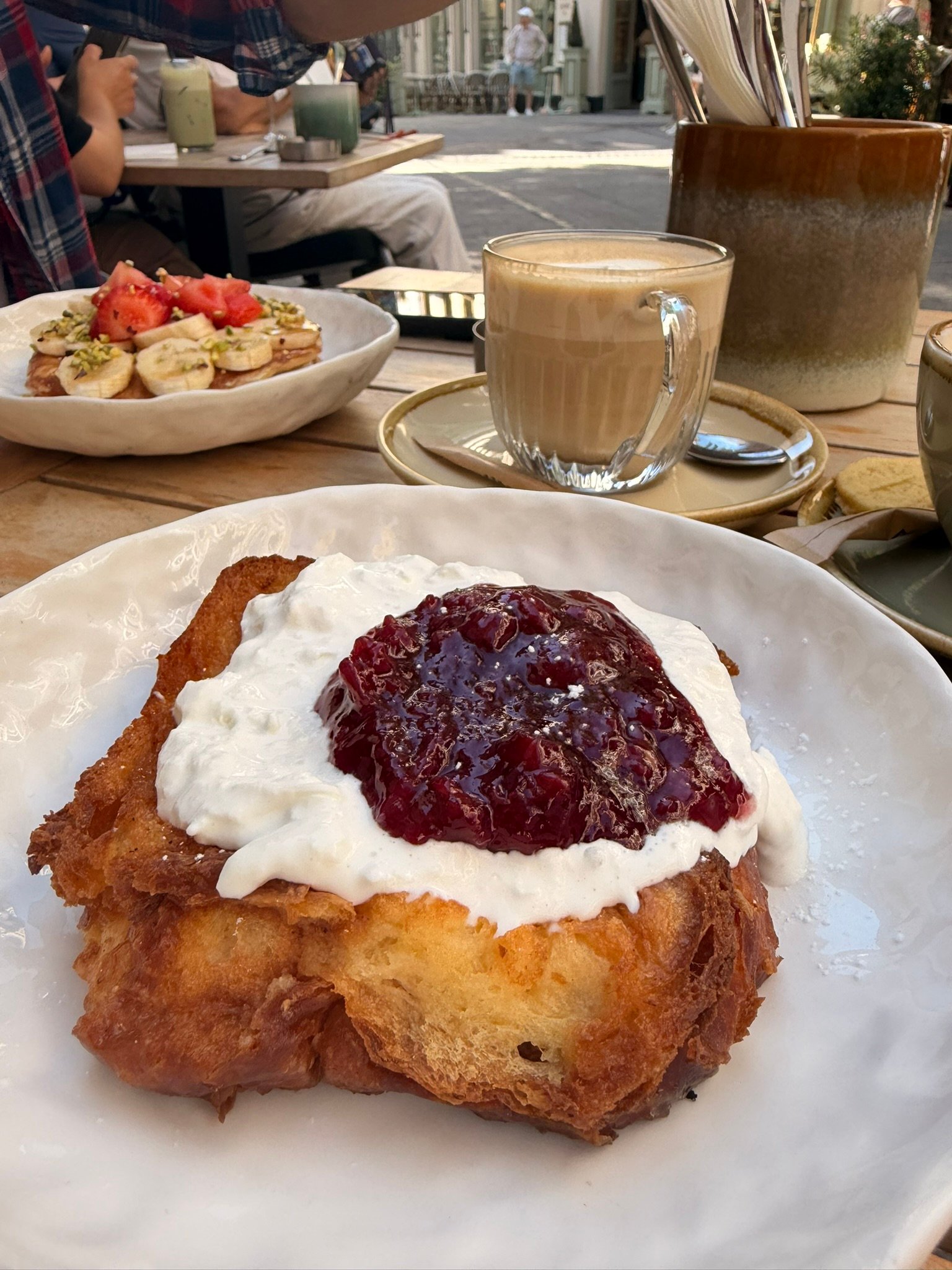 Food and coffee stop in Luxembourg City
