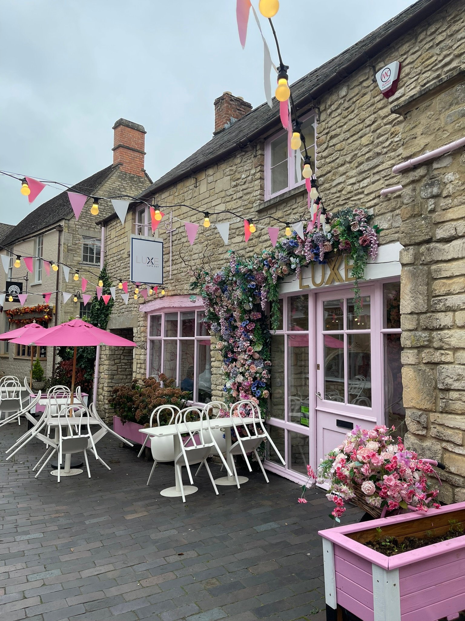 Cotswolds cafe shop